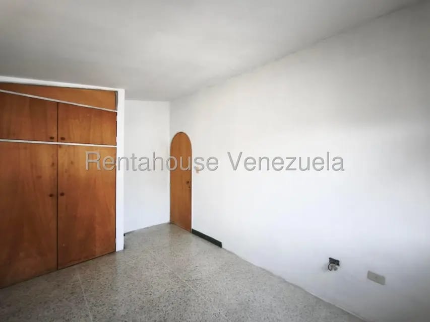Casa (Duplex) en Venta en Guaracarima, Aragua - 28