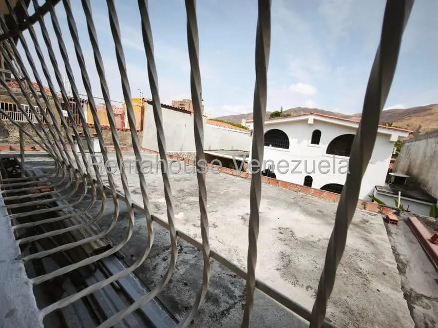 Casa (Duplex) en Venta en Guaracarima, Aragua - 29