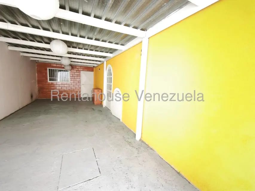 Casa (Duplex) en Venta en Guaracarima, Aragua - 4