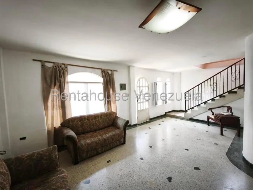 Casa (Duplex) en Venta en Guaracarima, Aragua - 8