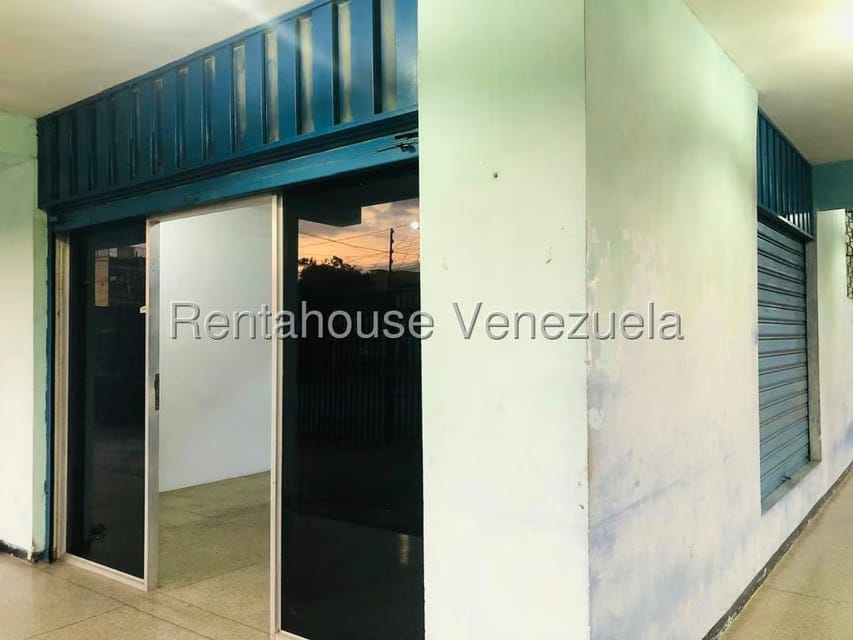 Comercial (Local Comercial) en Alquiler en Los Pinos, Lara - 3