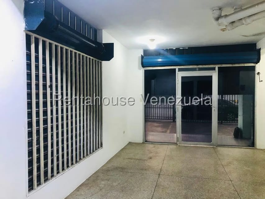 Comercial (Local Comercial) en Alquiler en Los Pinos, Lara - 6
