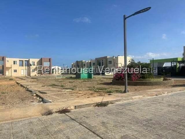 Townhouse (Duplex) en Venta en Puerta Maraven, Falcon - 16