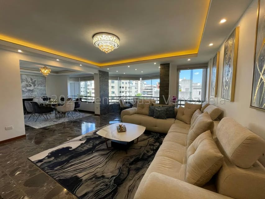 Apartamento (1 Nivel) en Venta en La Florida, Distrito Metropolitano - 2
