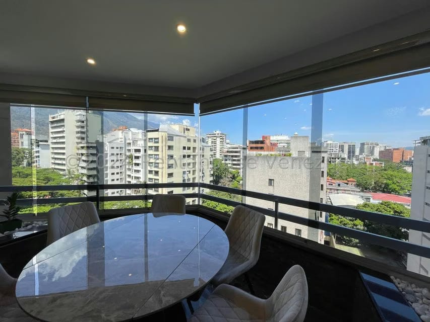 Apartamento (1 Nivel) en Venta en La Florida, Distrito Metropolitano - 9