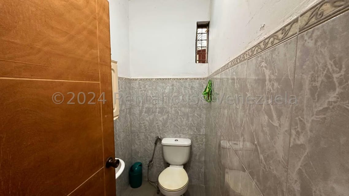 Casa (1 Nivel) en Venta en Las Delicias, Aragua - 28