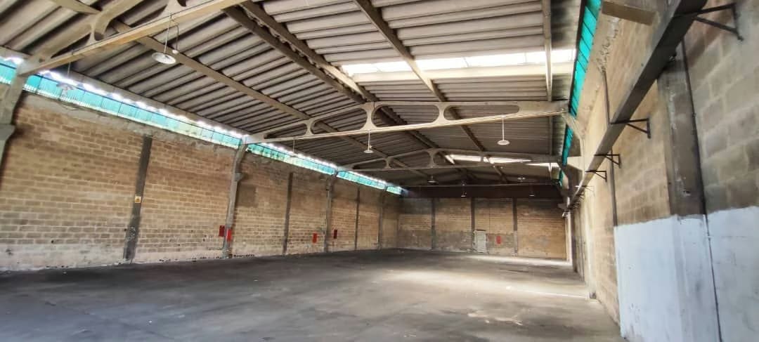 Galpón En Alquiler Zona Industrial Valencia FOG-19