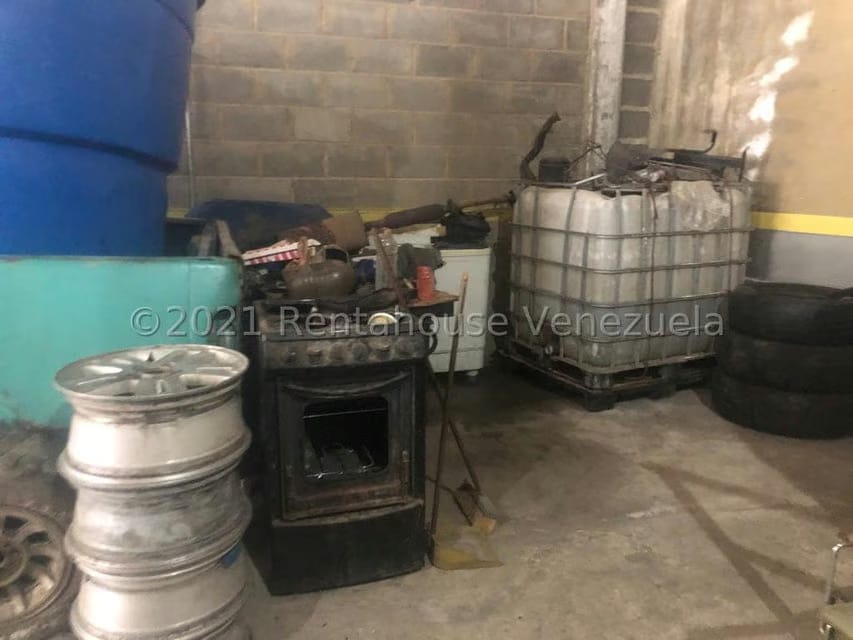 Comercial (Galpon - Deposito) en Venta en Turumo, Distrito Metropolitano - 13