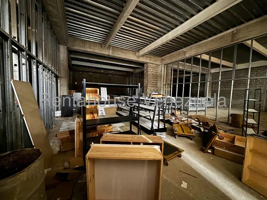 Comercial (Local Comercial) en Alquiler en Los Naranjos del Cafetal, Distrito Metropolitano - 10