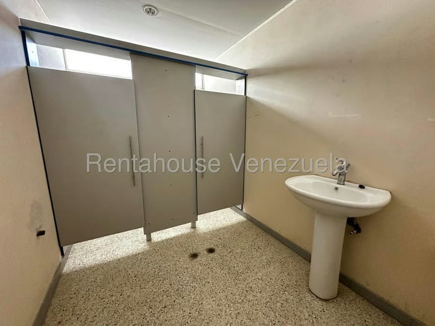 Comercial (Local Comercial) en Alquiler en Parroquia Concepcion, Lara - 19