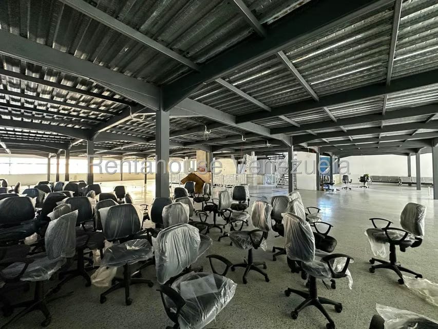 Comercial (Local Comercial) en Alquiler en Parroquia Concepcion, Lara - 6