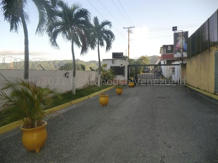 Casa (1 Nivel) en Venta en El Refugio, Miranda - 2