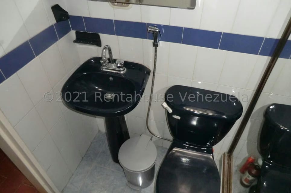 Casa (1 Nivel) en Venta en El Refugio, Miranda - 16
