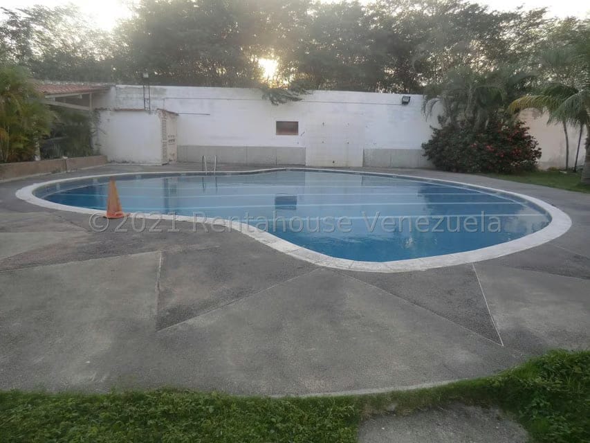 Casa (1 Nivel) en Venta en El Refugio, Miranda - 26