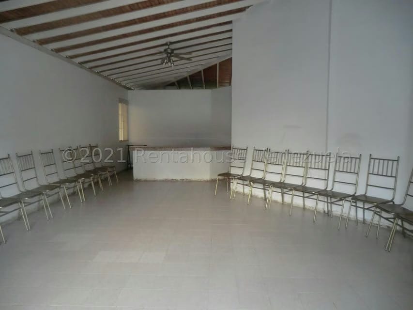 Casa (1 Nivel) en Venta en El Refugio, Miranda - 28