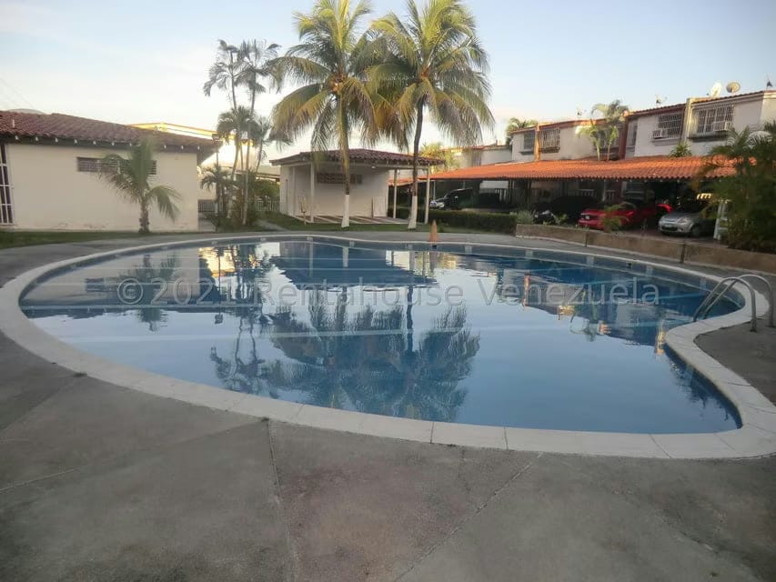 Casa (1 Nivel) en Venta en El Refugio, Miranda - 29