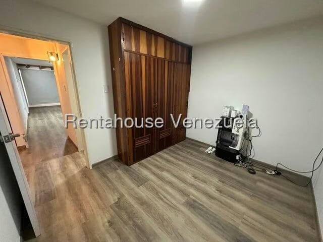 Casa (Duplex) en Alquiler en La Rosaleda, Lara - 39