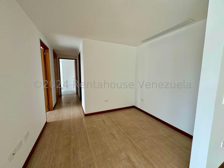 Apartamento (1 Nivel) en Venta en Lomas de Las Mercedes, Distrito Metropolitano - 11