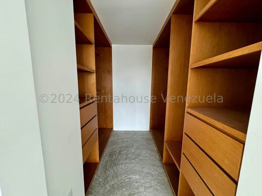 Apartamento (1 Nivel) en Venta en Lomas de Las Mercedes, Distrito Metropolitano - 17