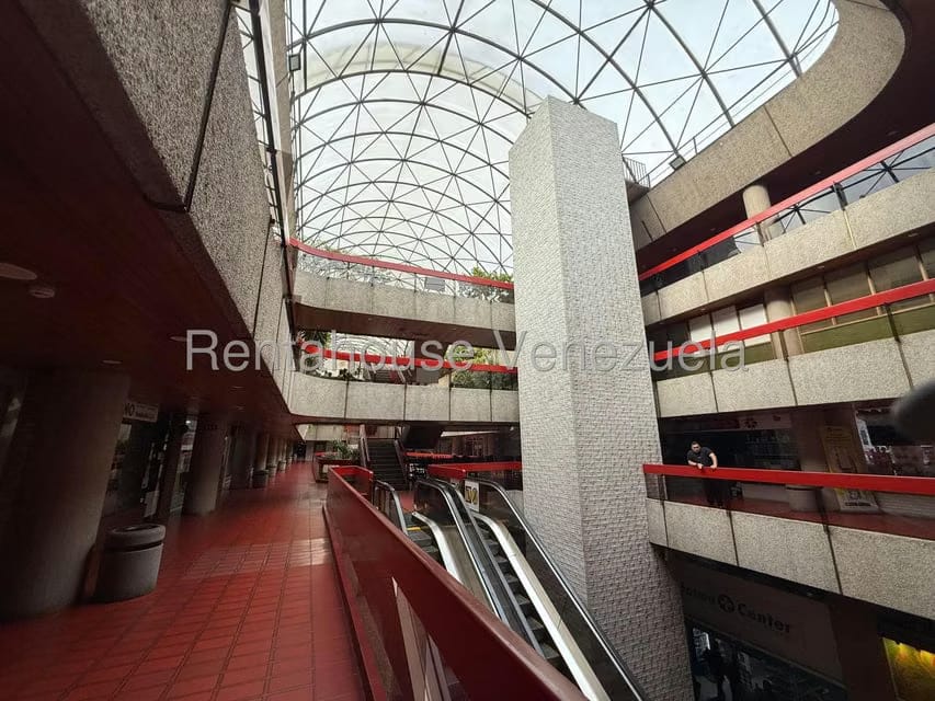 Comercial (Local Comercial) en Venta en Las Mercedes, Distrito Metropolitano - 2