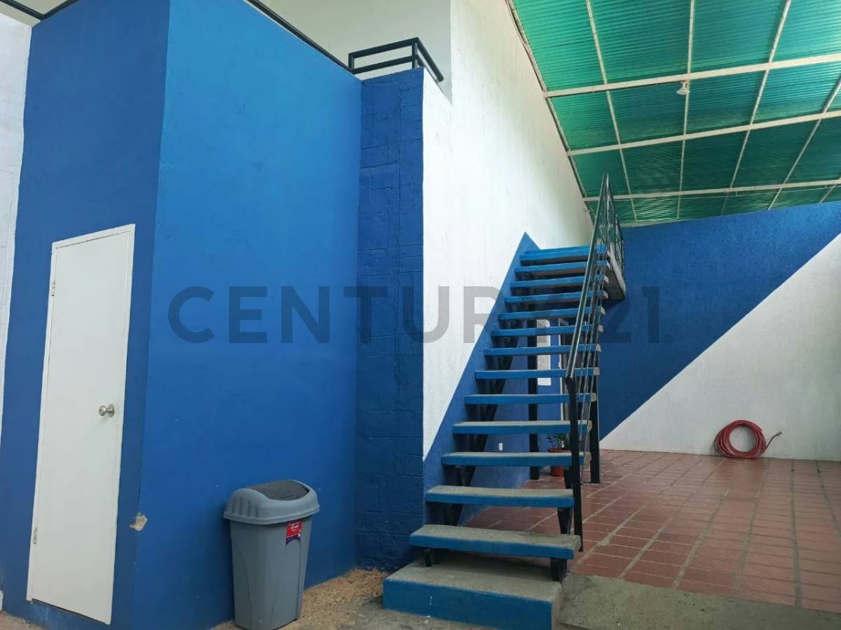 Galpón Comercial y Residencial - 19