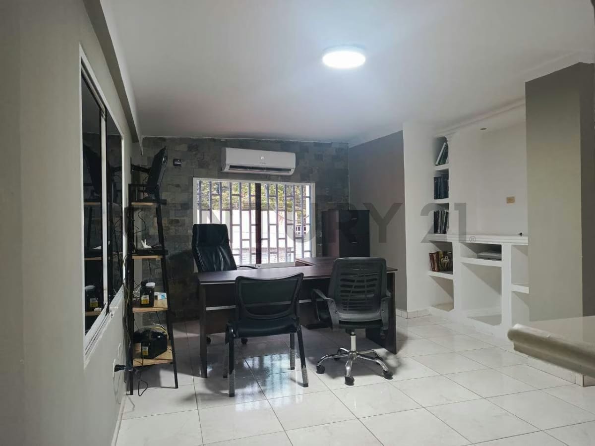 Galpón Comercial y Residencial - 32