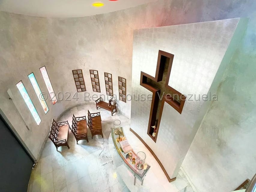Casa (Multipes Niveles) en Venta en La Trinidad, Distrito Metropolitano - 101