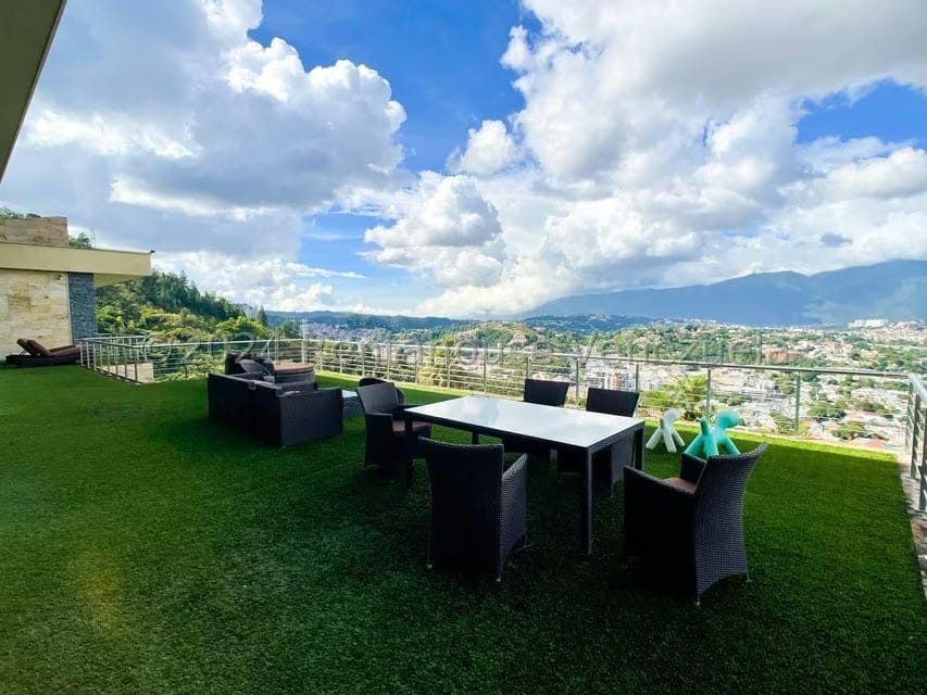 Casa (Multipes Niveles) en Venta en La Trinidad, Distrito Metropolitano - 115