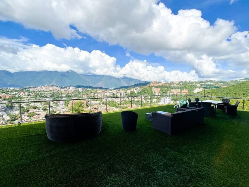 Casa (Multipes Niveles) en Venta en La Trinidad, Distrito Metropolitano - 120