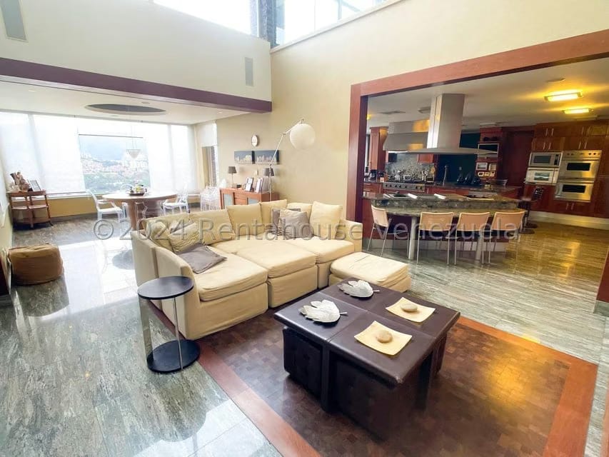 Casa (Multipes Niveles) en Venta en La Trinidad, Distrito Metropolitano - 23