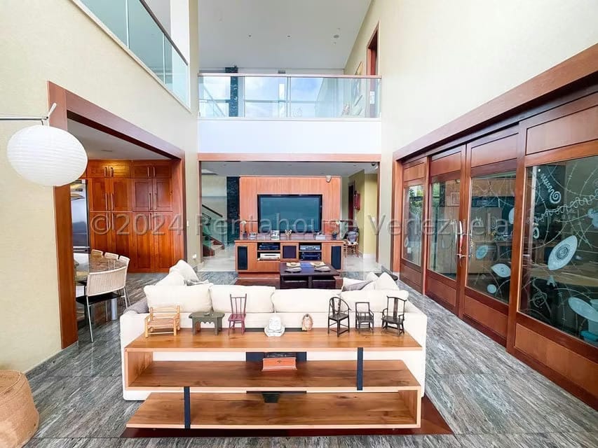 Casa (Multipes Niveles) en Venta en La Trinidad, Distrito Metropolitano - 25