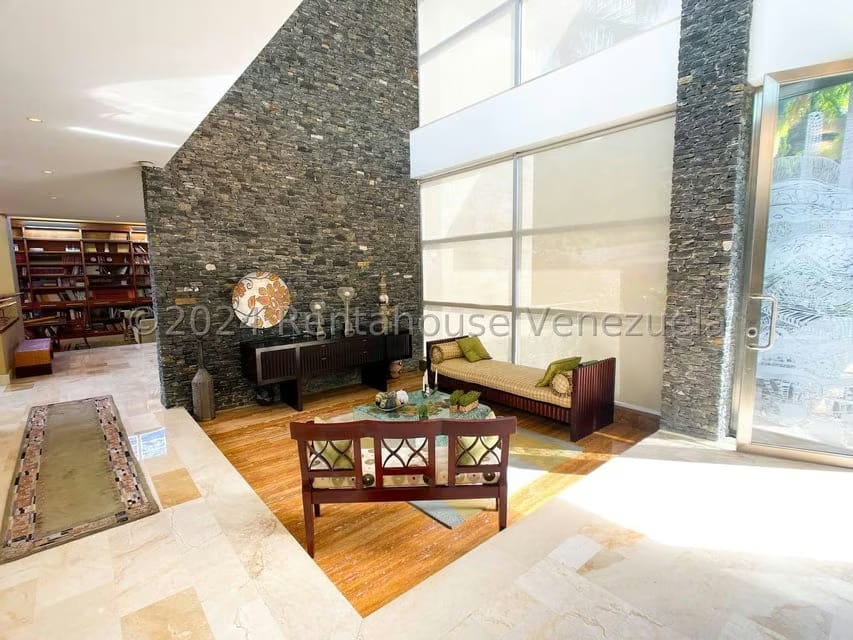 Casa (Multipes Niveles) en Venta en La Trinidad, Distrito Metropolitano - 26