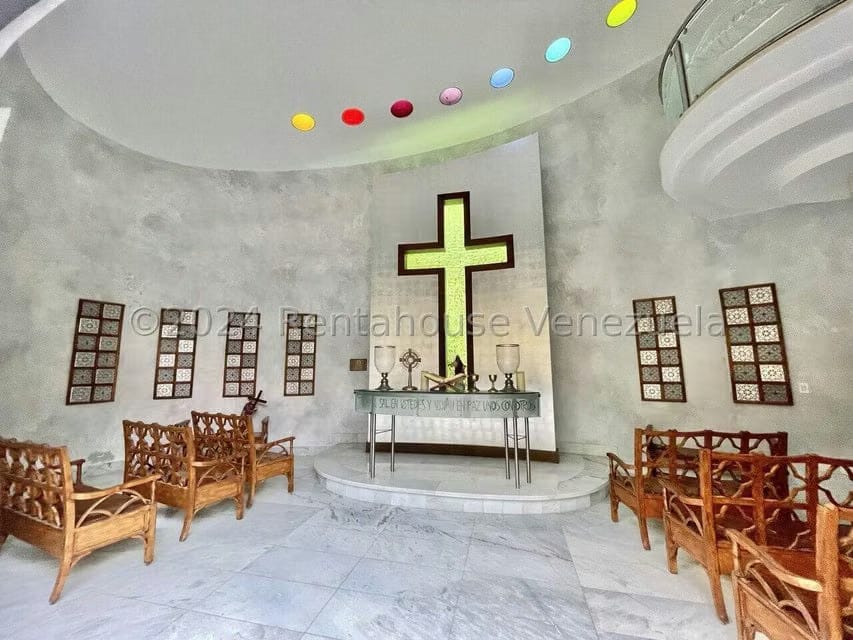 Casa (Multipes Niveles) en Venta en La Trinidad, Distrito Metropolitano - 40
