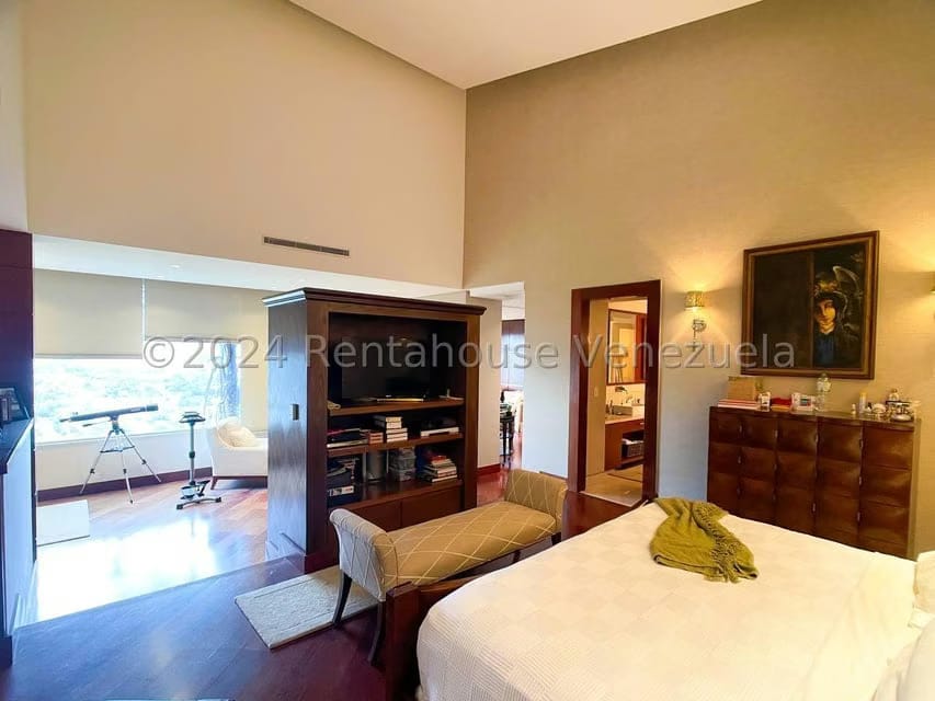 Casa (Multipes Niveles) en Venta en La Trinidad, Distrito Metropolitano - 67
