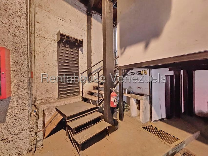 Comercial (Local Comercial) en Venta en La Yaguara, Distrito Metropolitano - 25