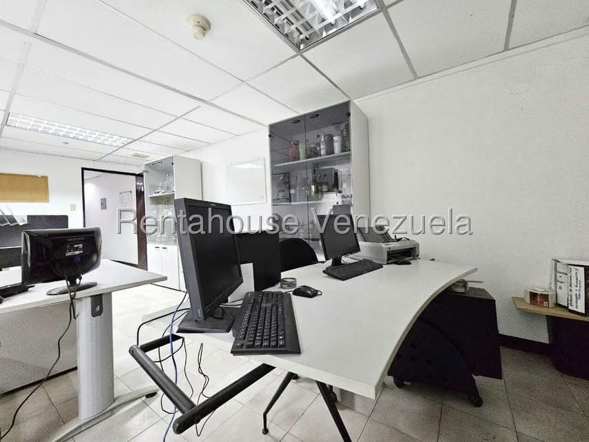 Comercial (Local Comercial) en Venta en La Yaguara, Distrito Metropolitano - 35