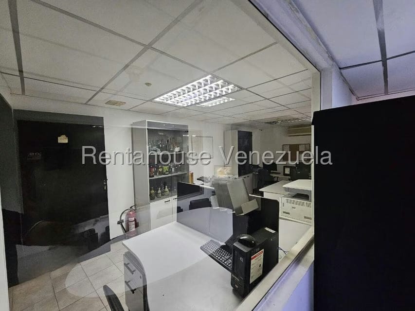 Comercial (Local Comercial) en Venta en La Yaguara, Distrito Metropolitano - 41