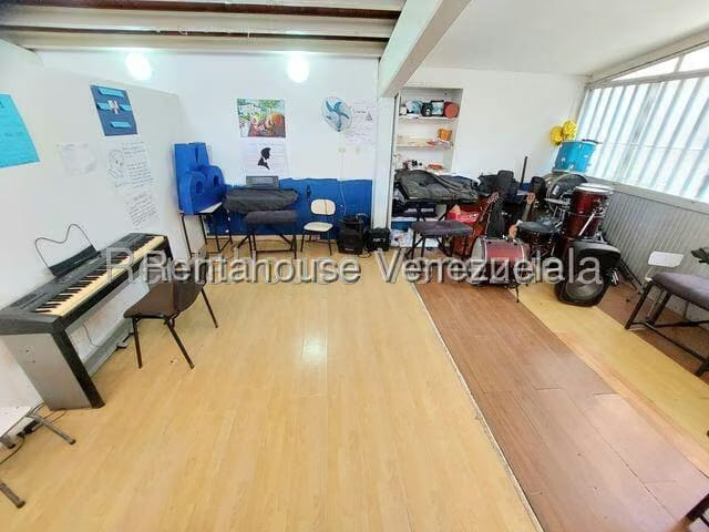 Comercial (Local Comercial) en Venta en Montalban I, Distrito Metropolitano - 32