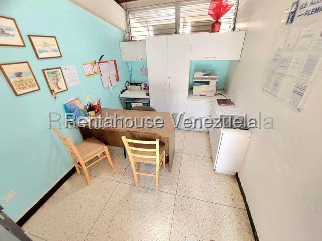 Comercial (Local Comercial) en Venta en Montalban I, Distrito Metropolitano - 36