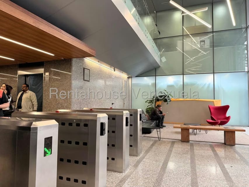 Comercial (Oficina) en Alquiler en Las Mercedes, Distrito Metropolitano - 3