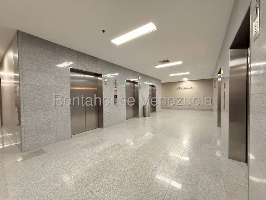 Comercial (Oficina) en Alquiler en Las Mercedes, Distrito Metropolitano - 5