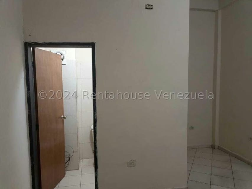 Comercial (Local Comercial) en Alquiler en Centro, Lara - 6