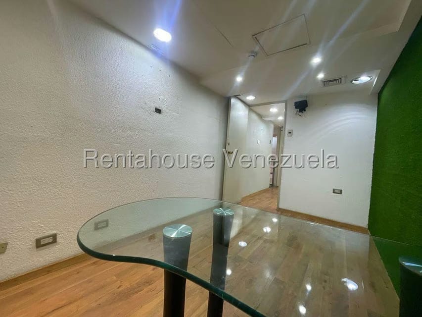 Comercial (Oficina) en Alquiler en Chuao, Distrito Metropolitano - 8
