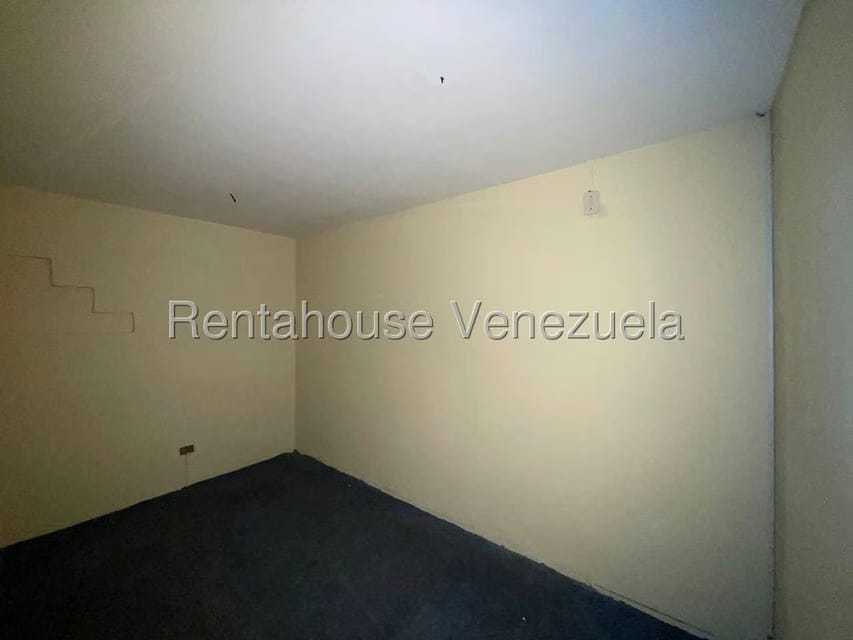 Comercial (Local Comercial) en Alquiler en Avenida Bolivar, Aragua - 8