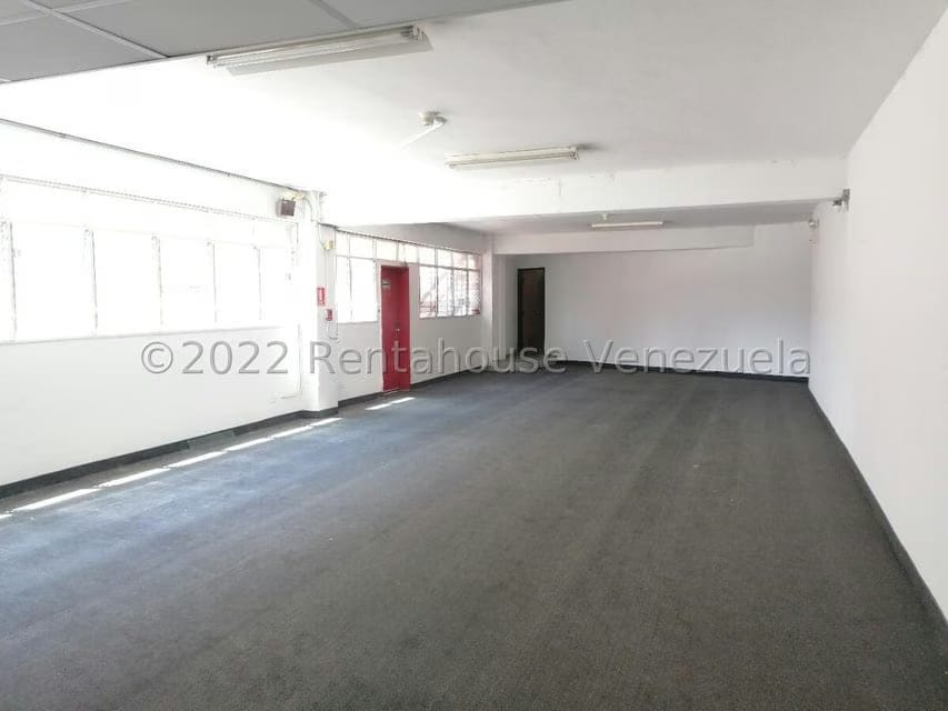 Comercial (Galpon - Deposito) en Alquiler en La Urbina, Distrito Metropolitano - 14