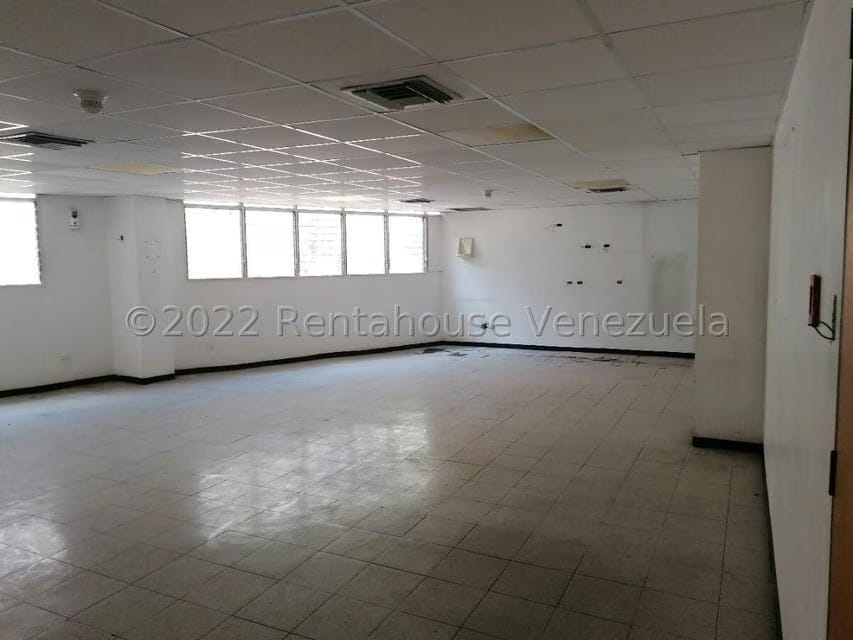 Comercial (Galpon - Deposito) en Alquiler en La Urbina, Distrito Metropolitano - 6
