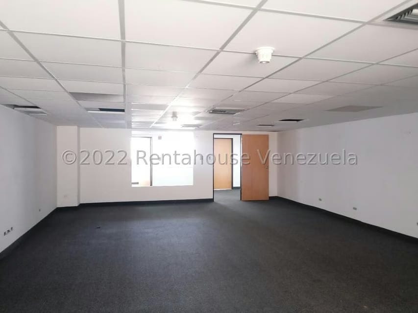 Comercial (Galpon - Deposito) en Alquiler en La Urbina, Distrito Metropolitano - 10