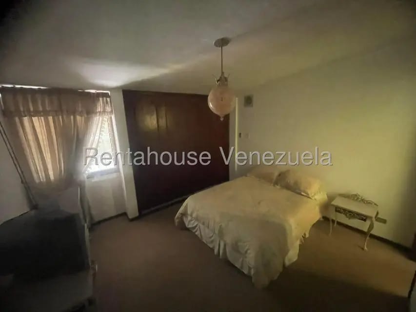Casa (Multipes Niveles) en Venta en Prados del Este, Distrito Metropolitano - 14
