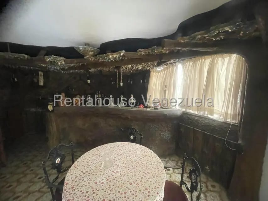 Casa (Multipes Niveles) en Venta en Prados del Este, Distrito Metropolitano - 29
