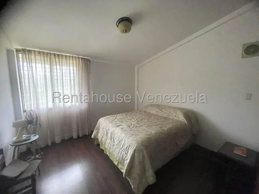 Casa (Multipes Niveles) en Venta en Prados del Este, Distrito Metropolitano - 10